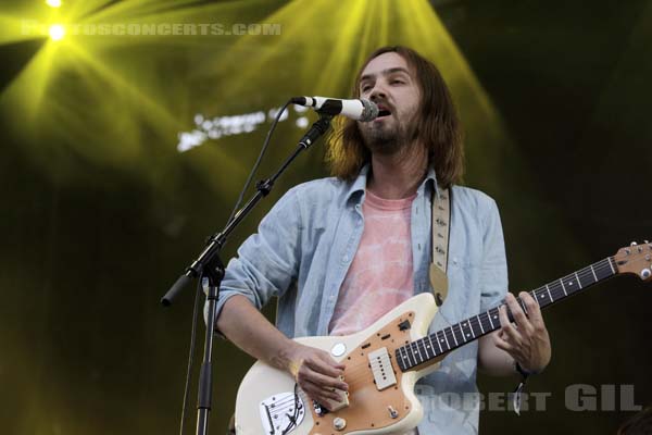 TAME IMPALA - 2015-08-30 - SAINT CLOUD - Domaine National - Grande Scene - 